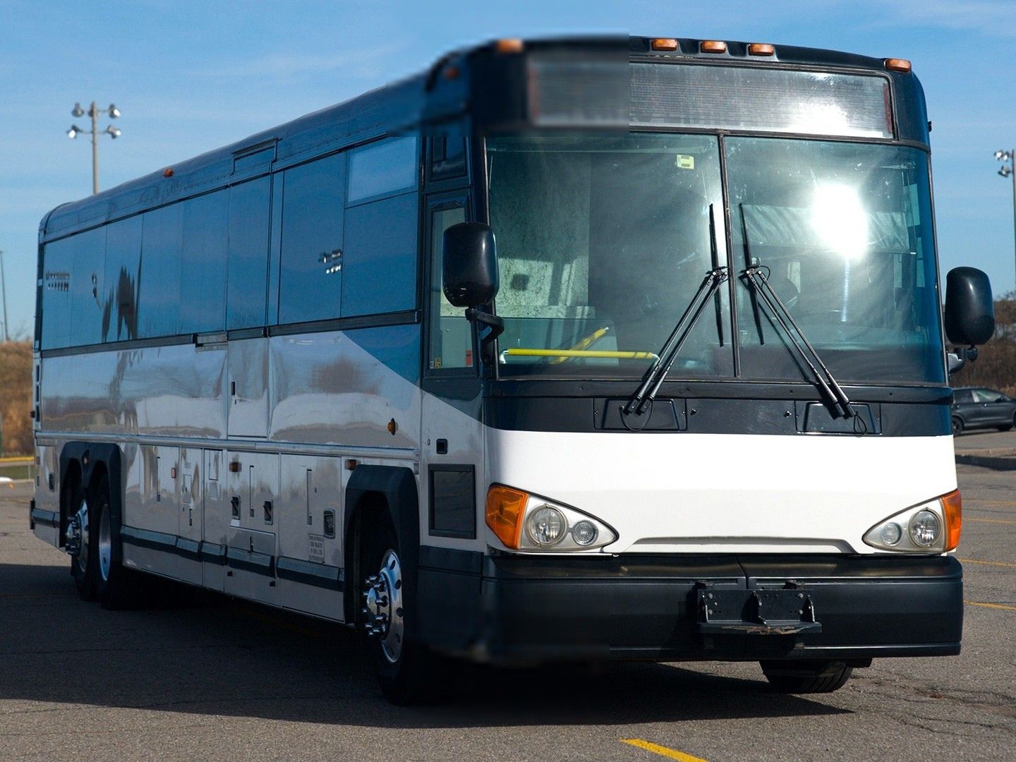 Toronto Party Bus Rentals for Prom: Planning Tips for Students and Parents